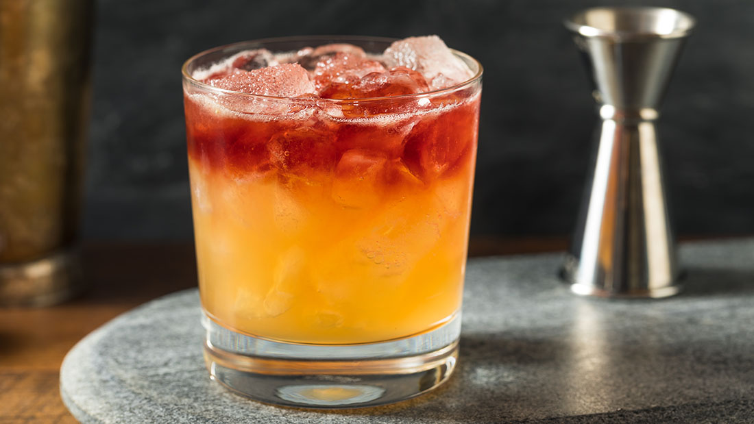 Binny's Home Bartender: Cranberry Ginger Snap Cocktail Recipe